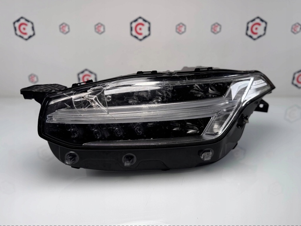 Купить Фара левая перед volvo xc90 2 full led 2015-