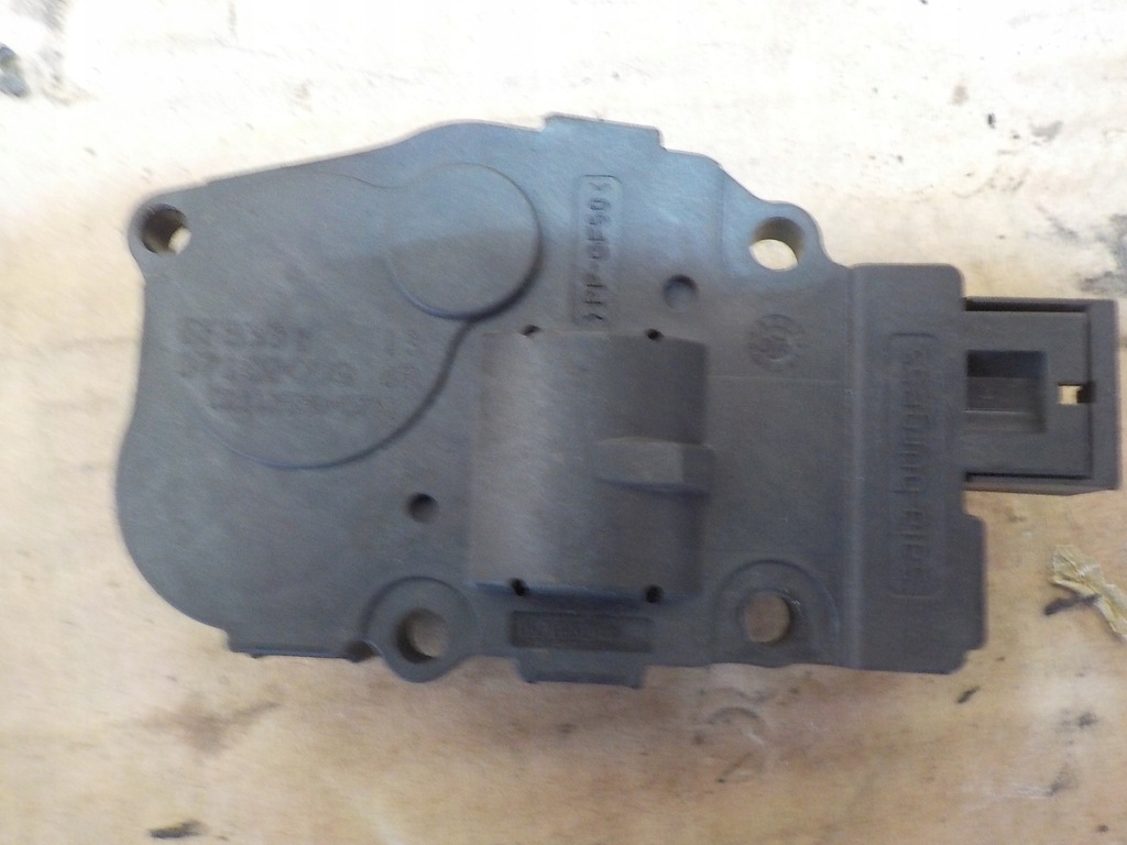 фото №14, Bmw x1 e84 2.0 двигатели отопителя