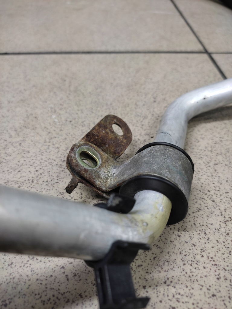 фото №5, Nissan almera 2.2 дизель шланг трубка кондиціонера