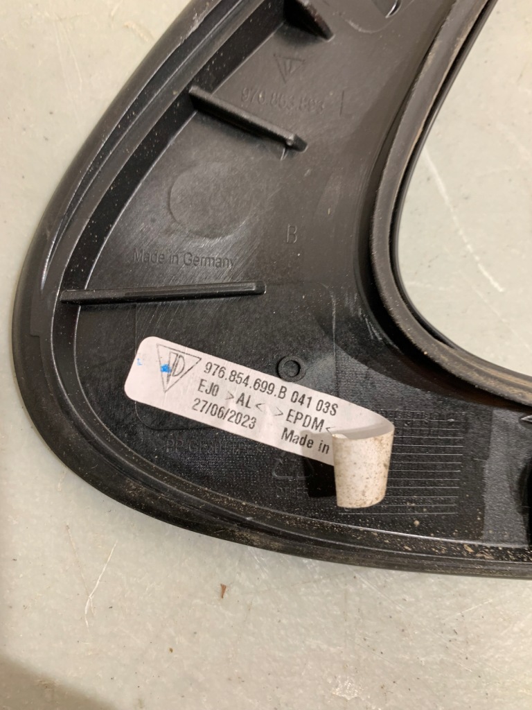 фото №7, Porsche panamera 976 стекло кузовная боковая 976845297b 976853893