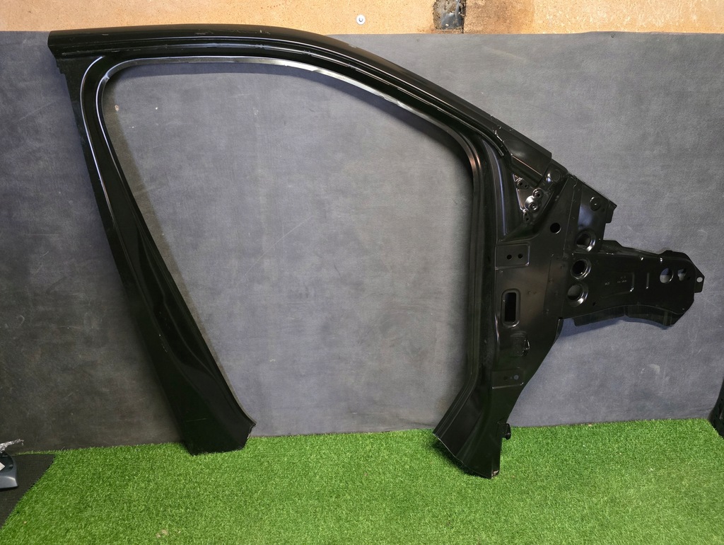 фото №1, Обшивка блок двигуна праве перед citroen jumpy expert proace