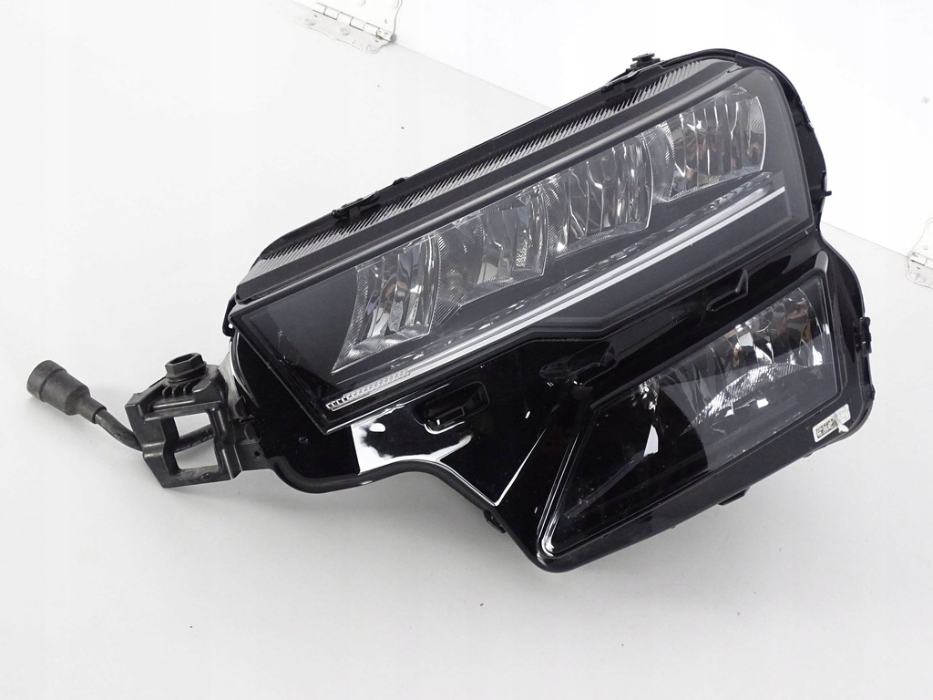 фото №1, Лампа передняя левая skoda karoq lift