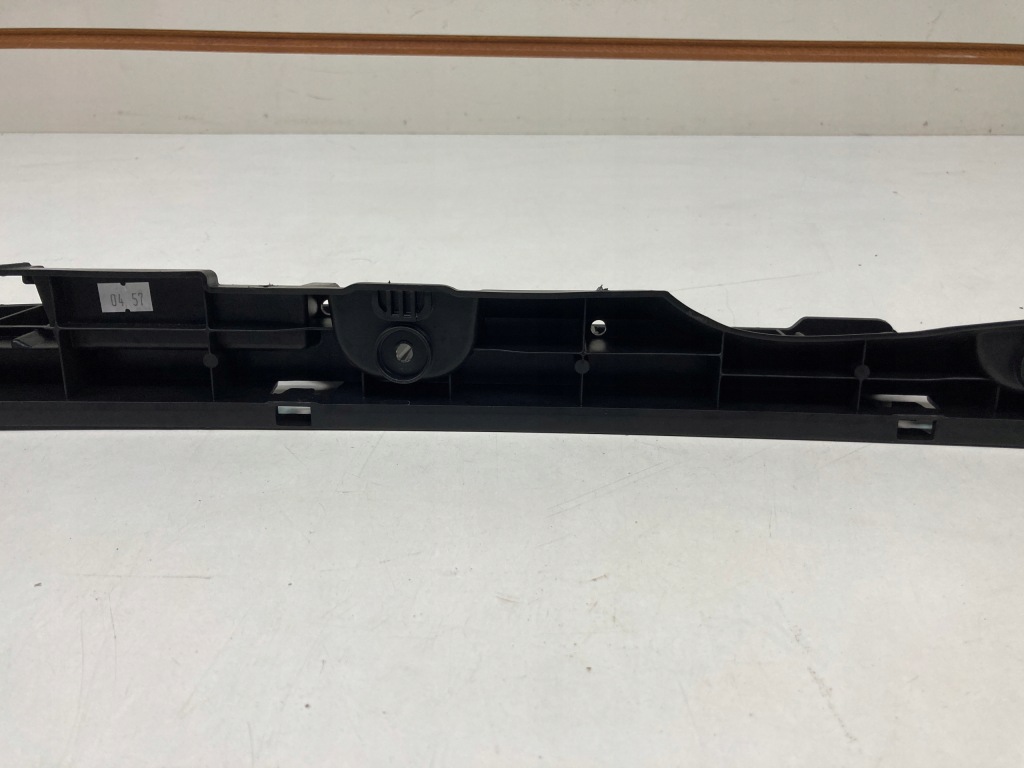 Напрямна бампера заднього vw passat b8 kombi 3g9 Доставка