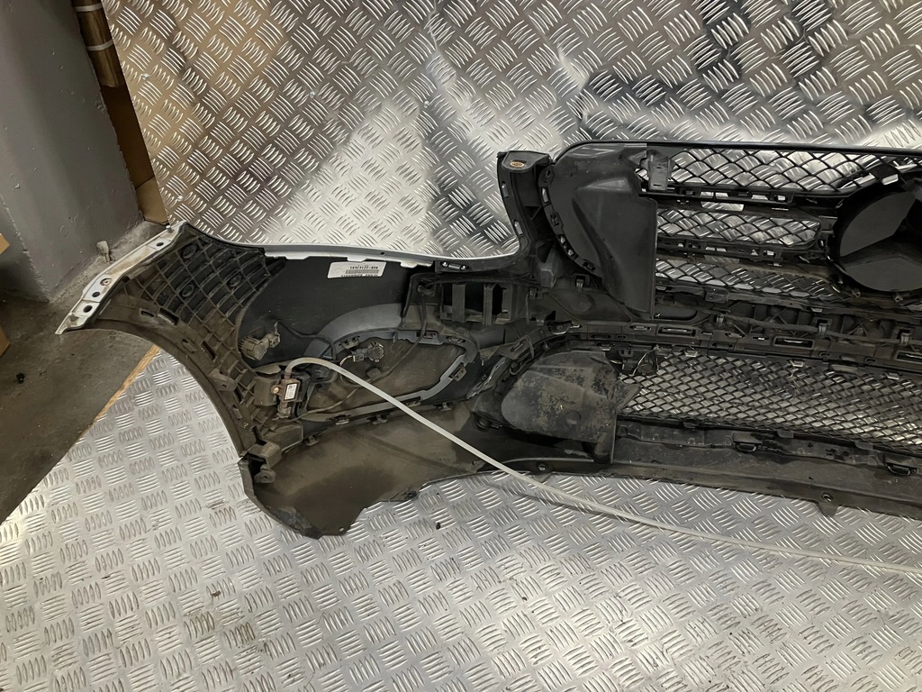 фото №10, Бампер перед mercedes glc x253 лак 755 kompletny