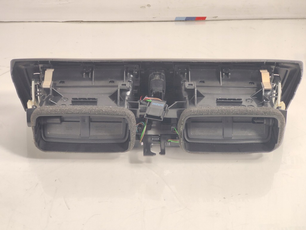 фото №4, Bmw f20 f21 f22 f23 решётка впуск обдув воздуха панели приборная панель 9207116