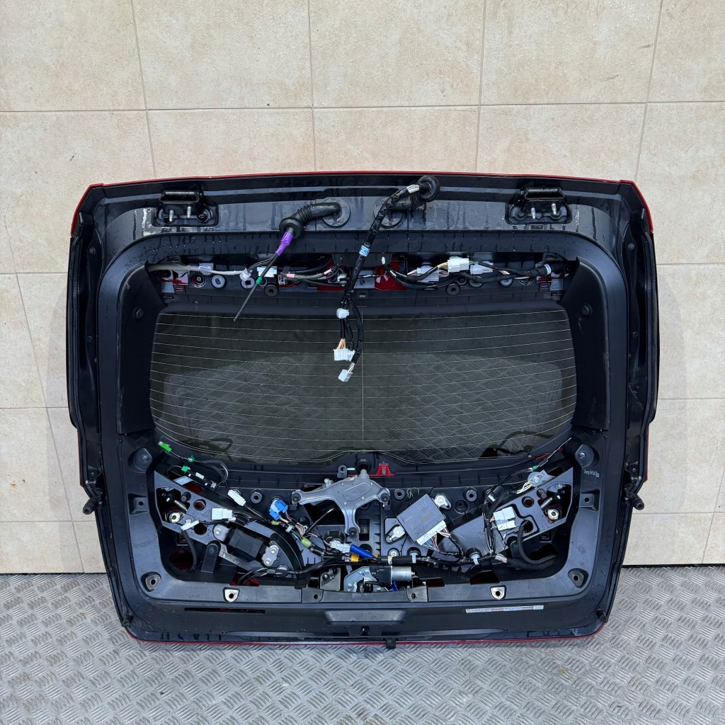 Крышка багажника задняя lexus ux 250h камера 2021 rok hybrid Оригинал