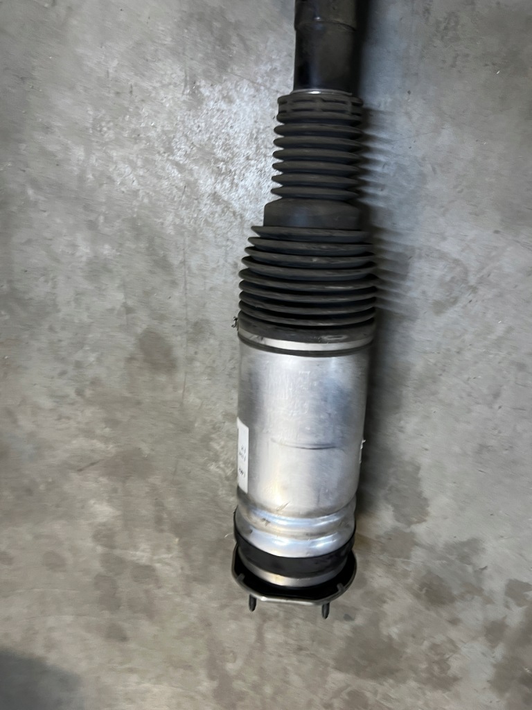 фото №6, Амортизатор пневмоподушка правий перед lr l462 discovery v