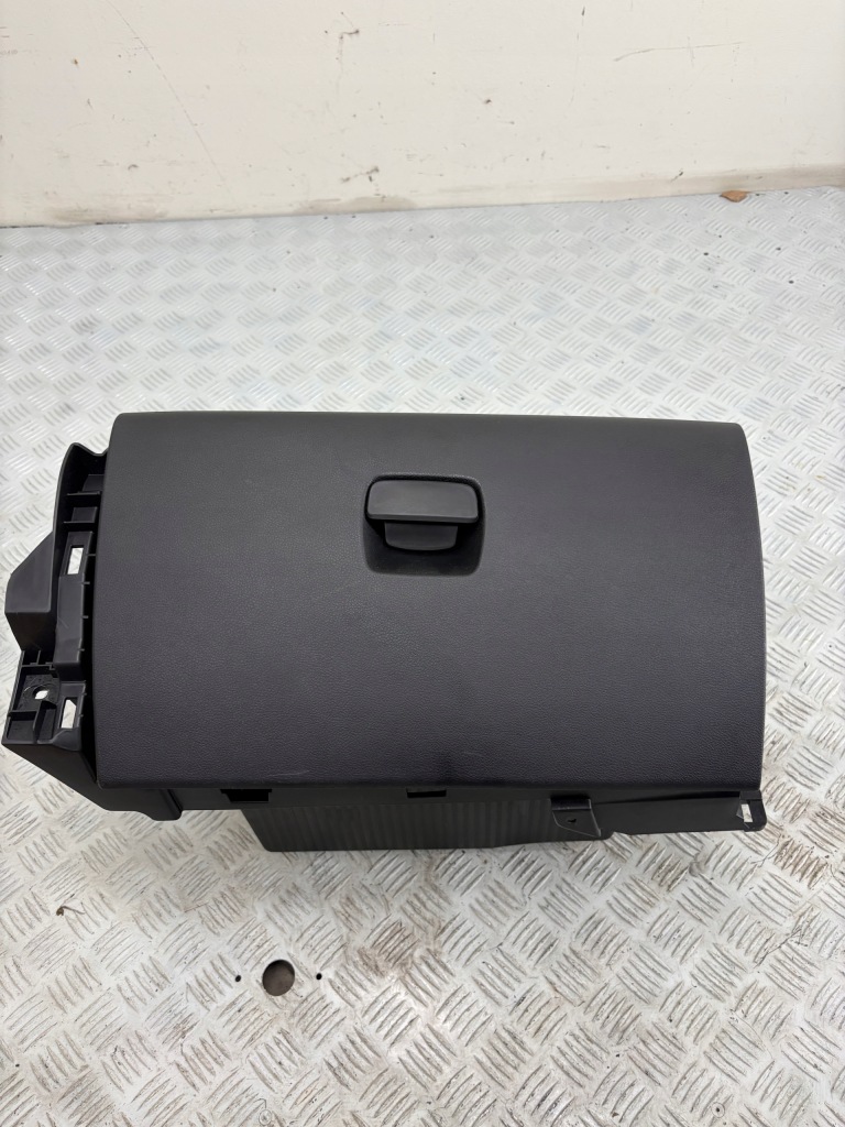 фото №1, Бардачок пассажира renault trafic iii 14-21r. opel vivaro 681084578r