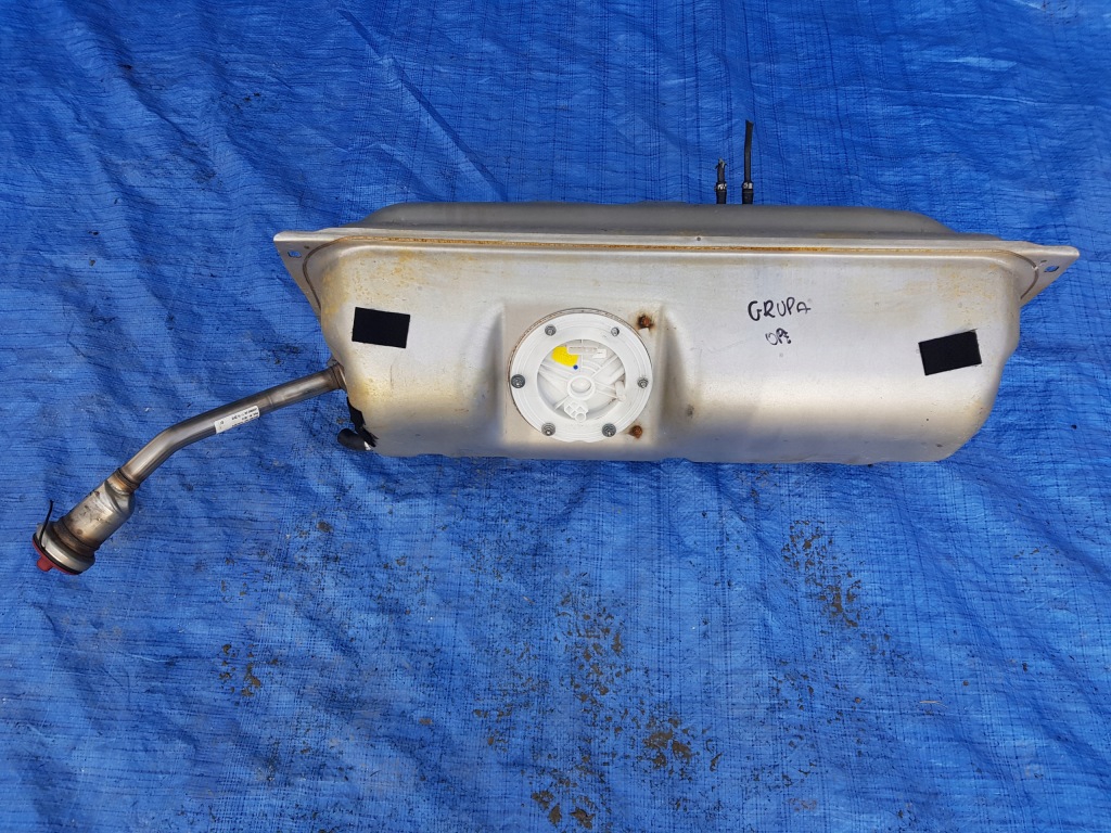 фото №1, Bak бак пального mercedes slk r172 w172 1724700501