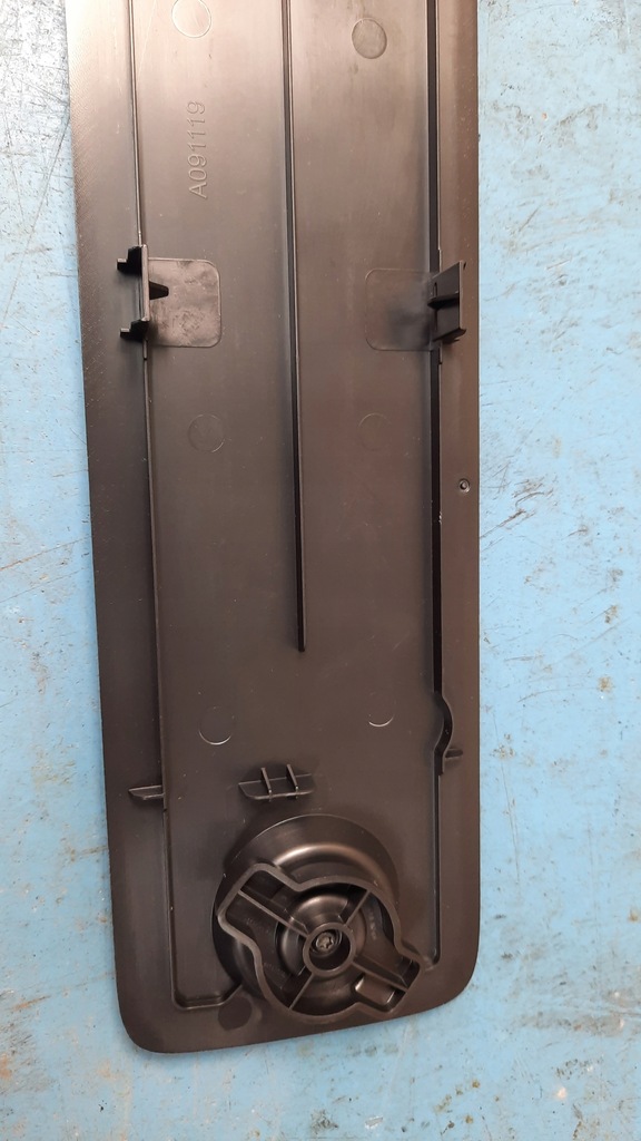 фото №4, Volvo xc60 захист кришка багажника 31440630 невикористана