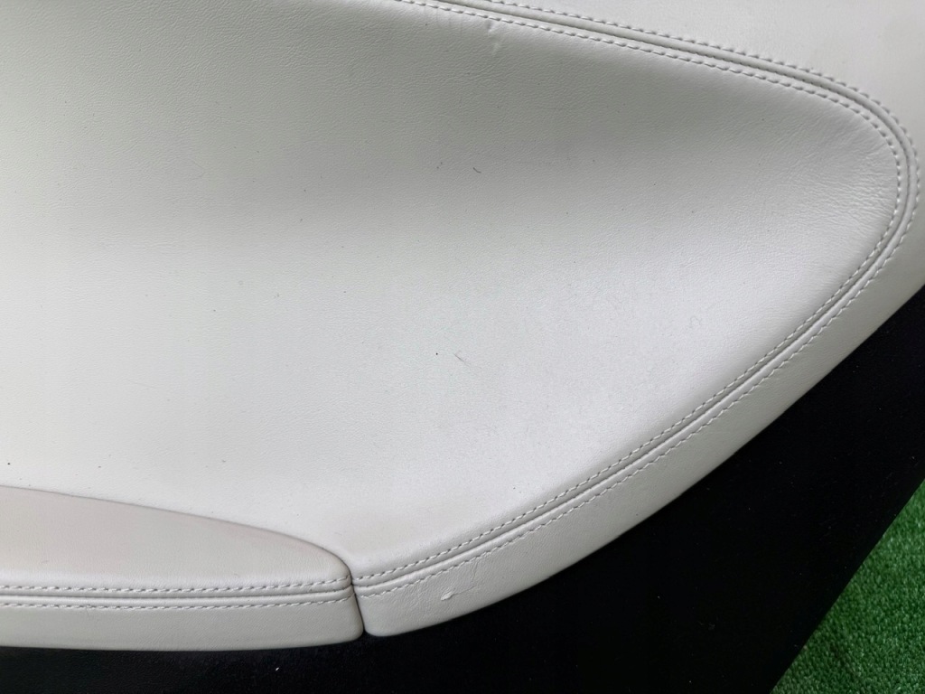 фото №3, Обивка дверь bmw i8