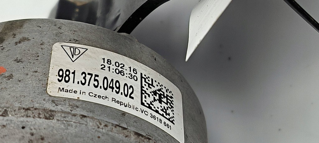 фото №7, 98137504902 porsche cayman 981 2.7b 2016 кронштейн / кронштейн коробки передач