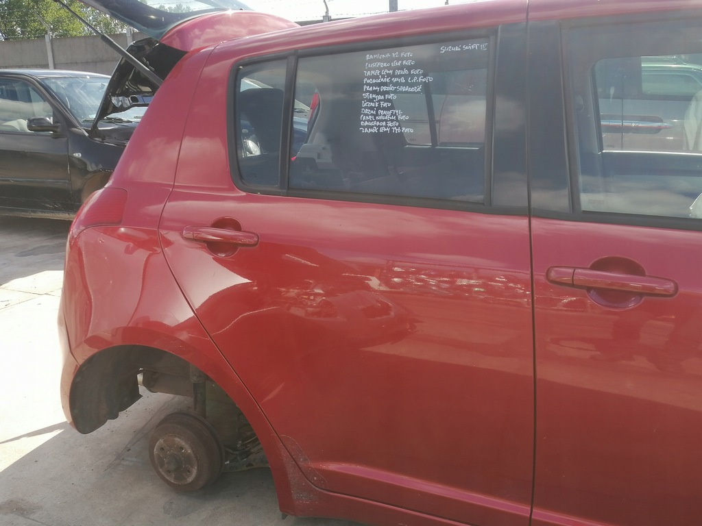 фото №1, Suzuki swift lv двері праве задня задні