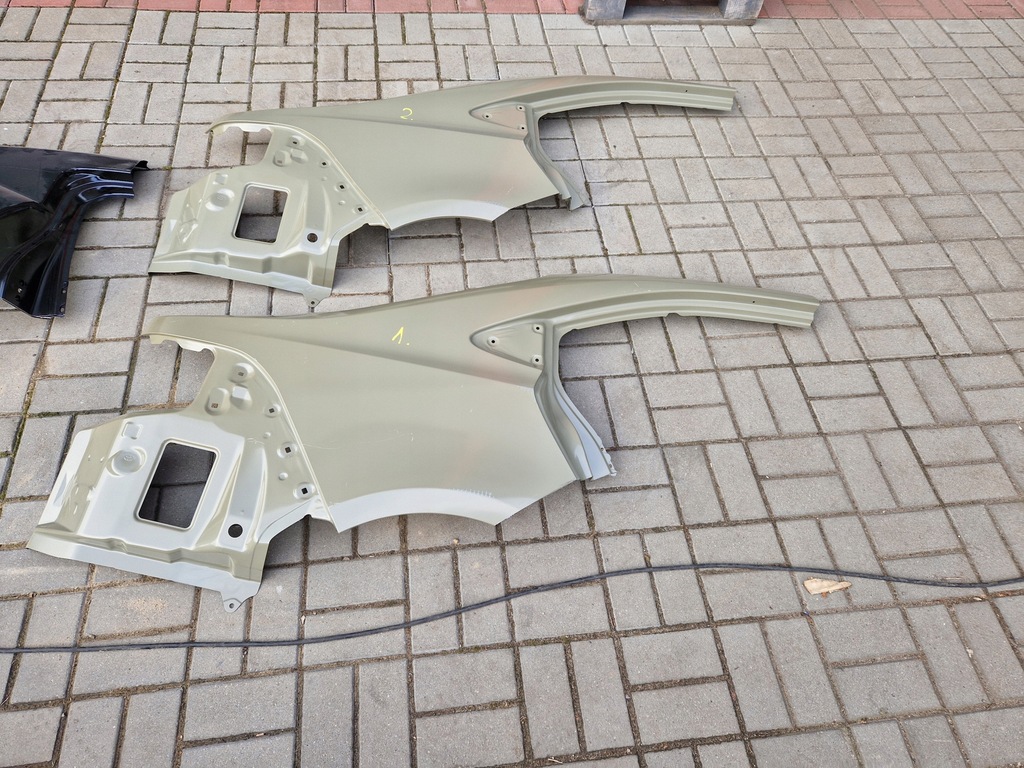 фото №1, Крыло правый задняя задний r toyota corolla e21 sedan