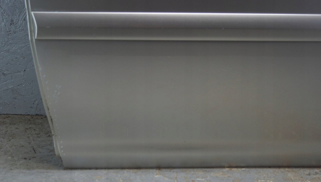 Lexus rx 2 2 дверь левое  задняя 1c0 d1795 Доставка