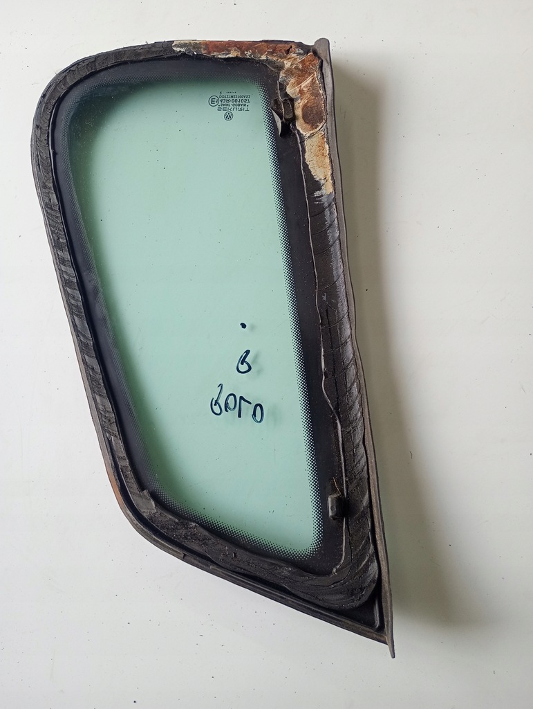 фото №7, Vw polo iv 4 9n 01-09 5d скло кузовна правий права задня трикутне bok