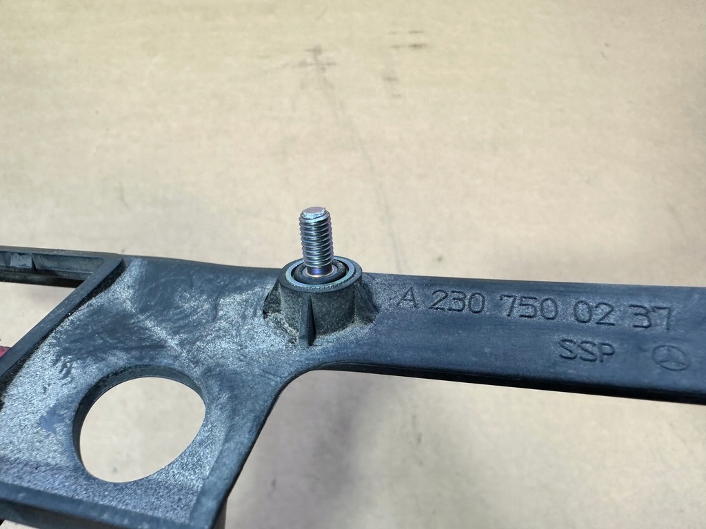 фото №6, Молдинг захист замка кришки mercedes sl r230, w230