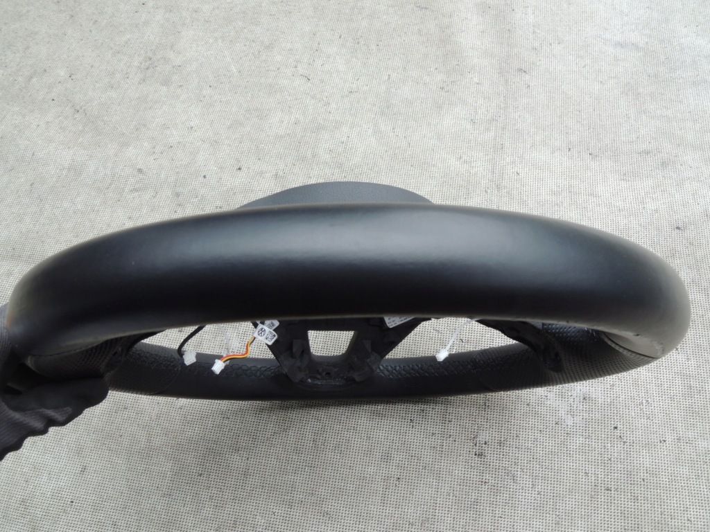 фото №8, Водитель кожаный лепестки переключения передач оригинальный номер - vw golf viii 8 passat b8