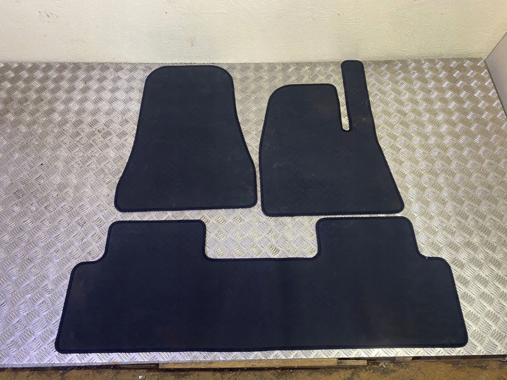 Tesla model 3 2023 набор коврики автомобильных Недорого