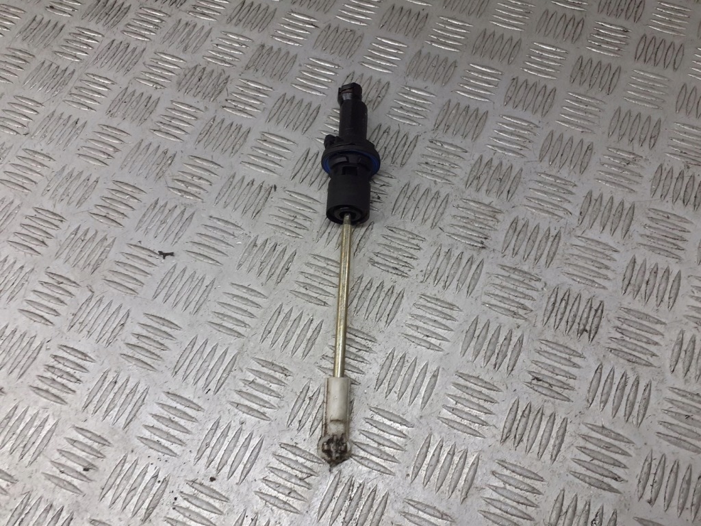 Купити Помпа зчеплення peugeot 1007 9680153980