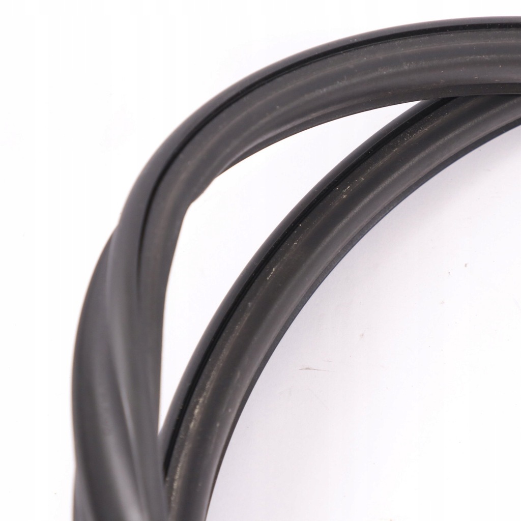 фото №10, Mercedes c118 прокладка крыша накладки крышный правый перед резиновый элемент a1186730600