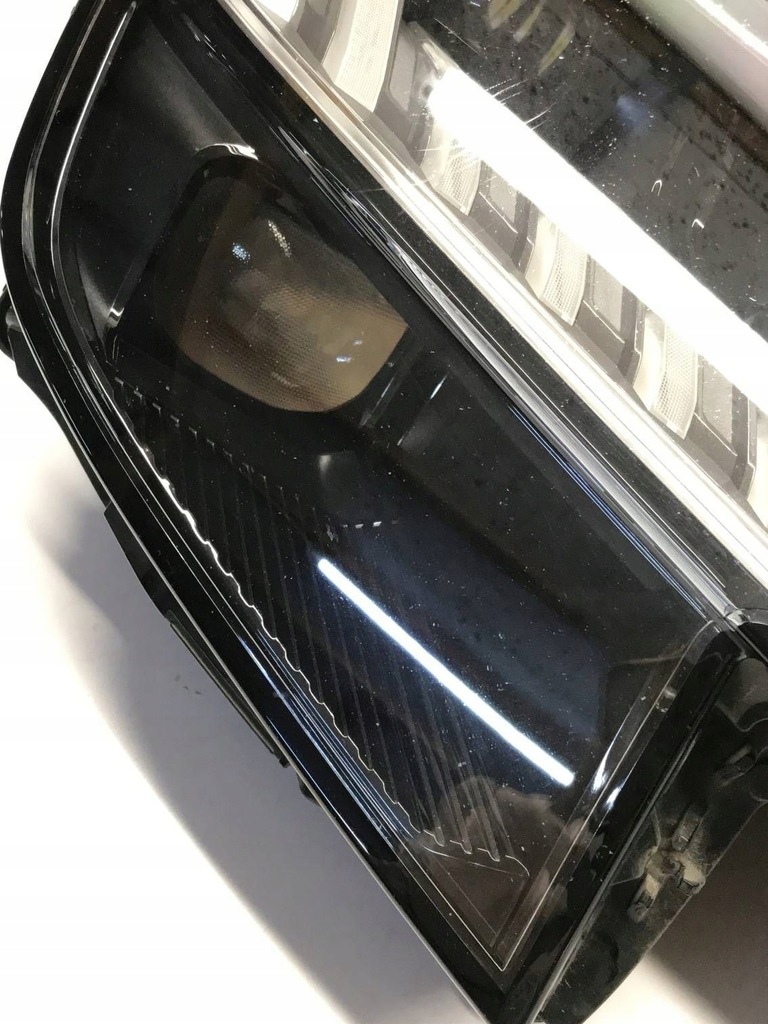 фото №7, Audi q8 2020 правая лампа передняя 4m8941036