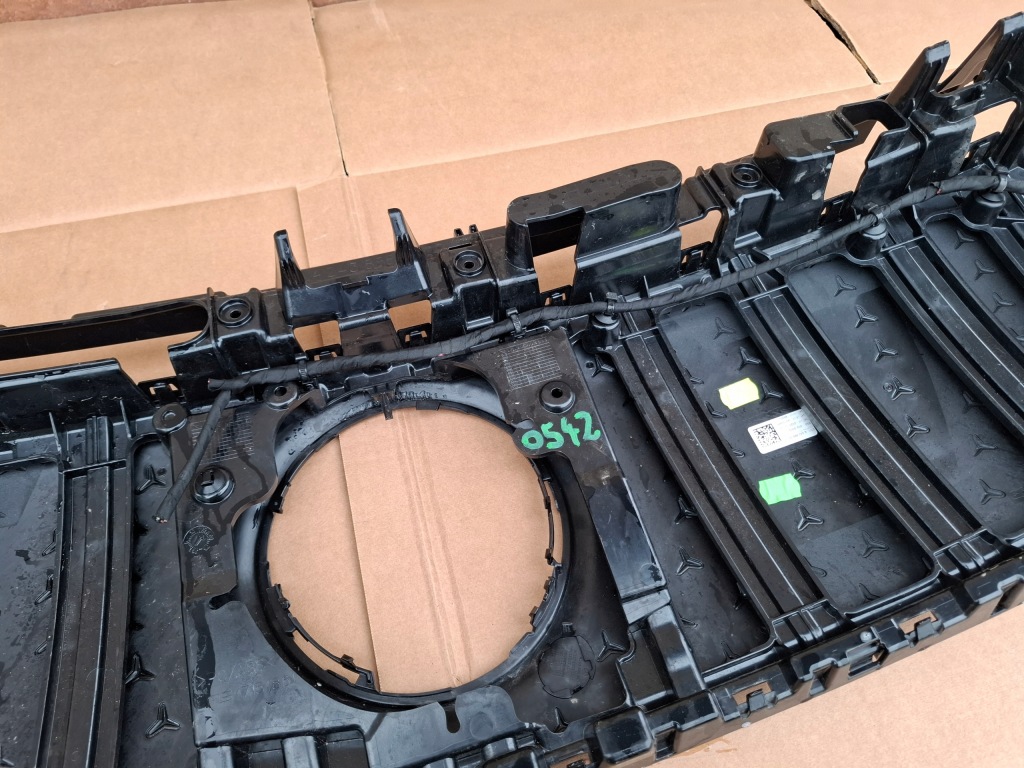 Решётка радиатора решётка радиатора mercedes eqa w243 243 рестайлинг  оригинал Оригинал