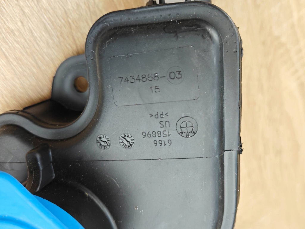 Оригінал  бак омивача заливна горловина помпа bmw x6 g06 lci g05 7499829 10km Доставка