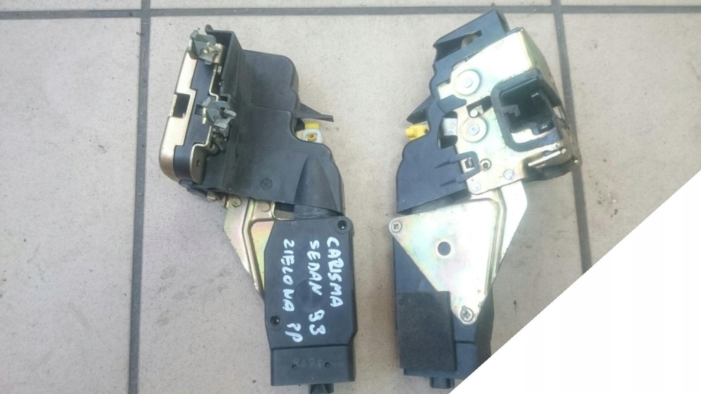 фото №1, Carisma space star 95-04 замок правий передній 2 pin