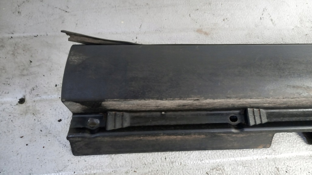 фото №2, Молдинг поріг права volvo s60 9178762