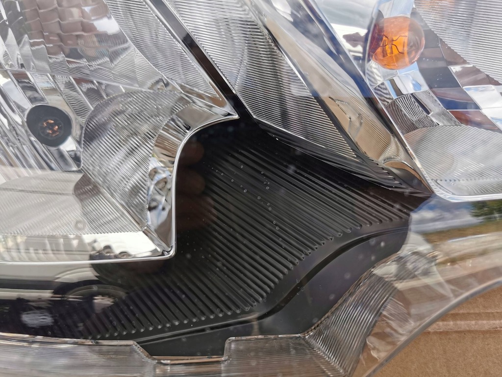 фото №8, Mitsubishi space star ii iii lift 20- лампа передняя правая b.ładna europa