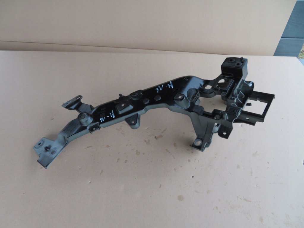 Купить Ремень передний панель фары левый polestar ii 2 32396094