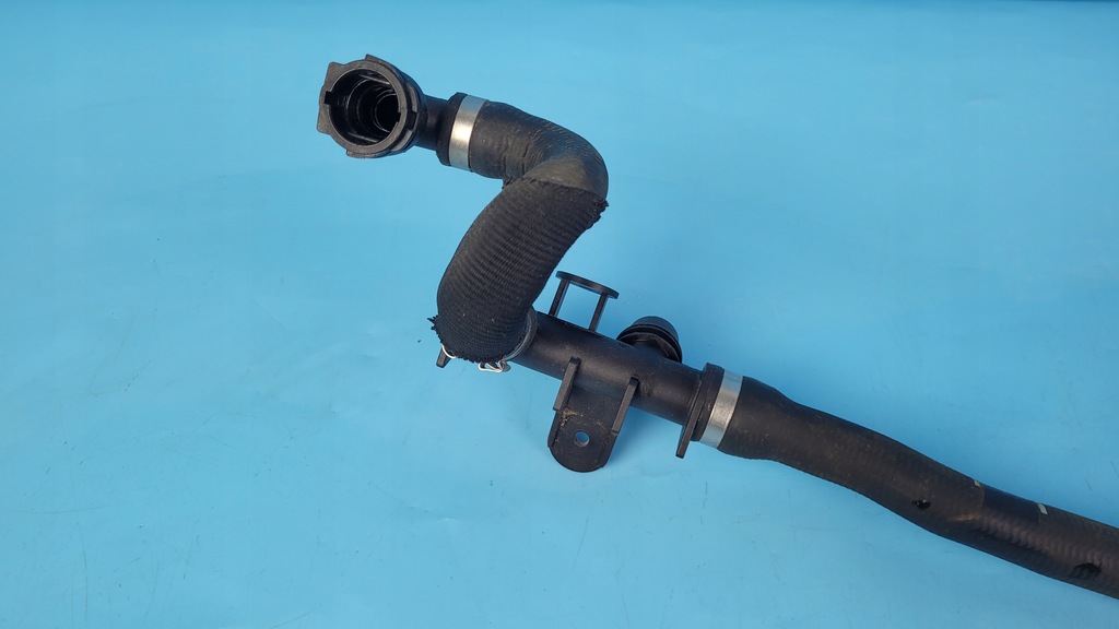 фото №10, Bmw 5' g31 518d touring 18r шланг wąż wody 6821617