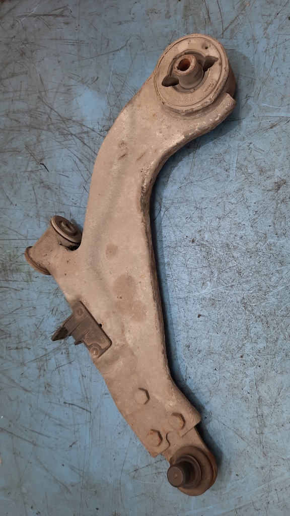 фото №1, Рычаг левый перед ford mondeo mk3 2.0b 01r