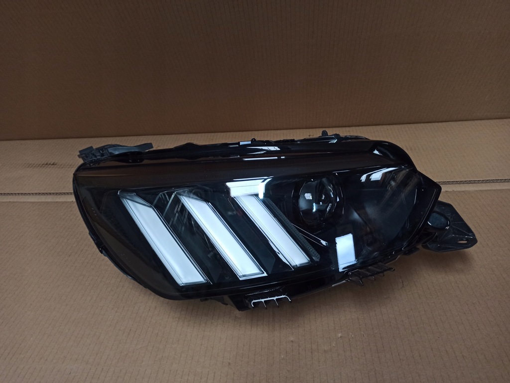 фото №1, Фара full led правий kmp peugeot 208 2008 новий