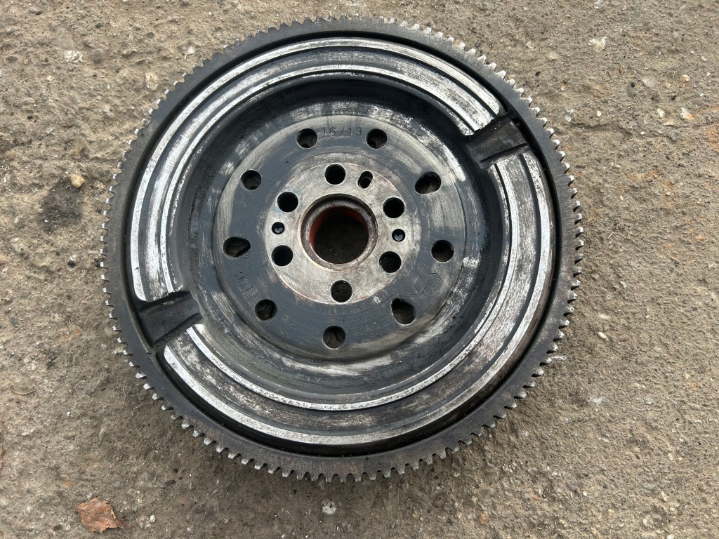 фото №1, Alfa romeo giulietta 2,0 jtd 170 km колесо двухмассовый