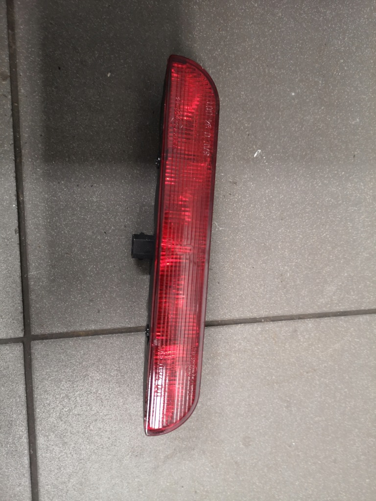 фото №1, Третий свет стоп audi a8 d2 8d5945097a