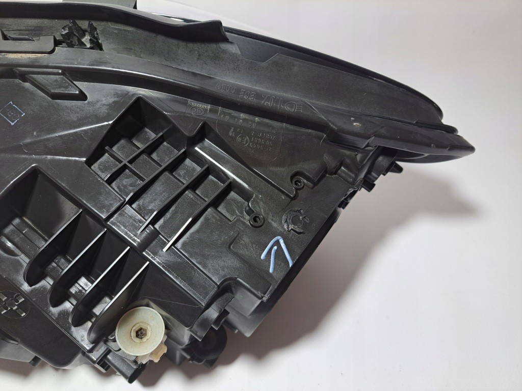 фото №6, Mercedes b w 247 лампа правая led multibeam