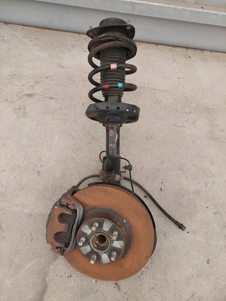 фото №1, Subaru xv mcperson правий поворотний кулак амортизаторна стійка