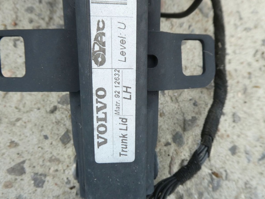 фото №6, Volvo c70 ii кришка багажника задня задня 463-46