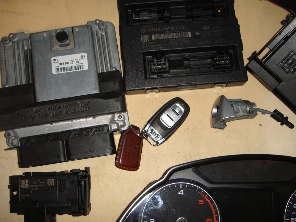 фото №4, Бортовий комп'ютер набір стартовий audi q5 8r 3.0 tdi lift