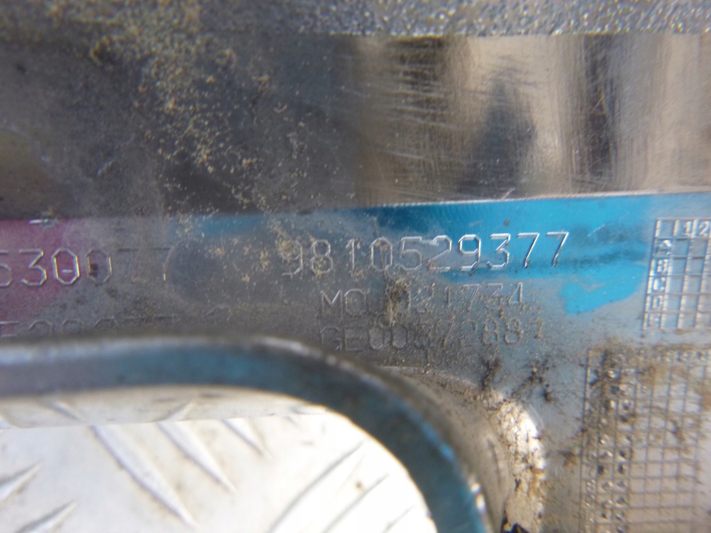 Решётка радиатора решётка радиатора радиатора хром рамка peugeot 208 lifting 2015- оригинал  9810530077 в Украине