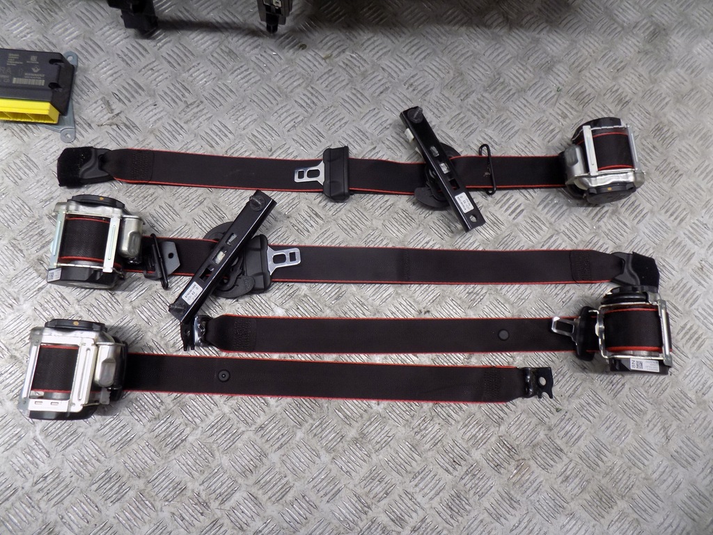 фото №8, Renault captur ii rs-line приборная панель консоль подушка безопасности ремни оригинал демонтаж