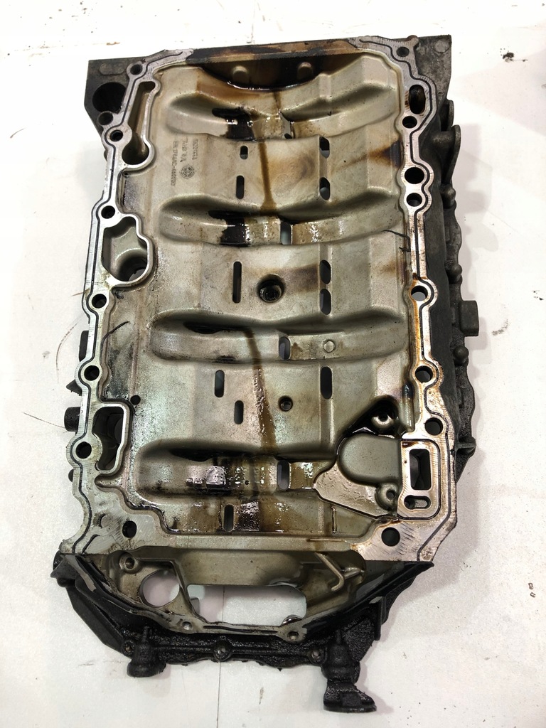 фото №1, Піддон оливи vw scirocco 2.0 tsi caw 06j103603t