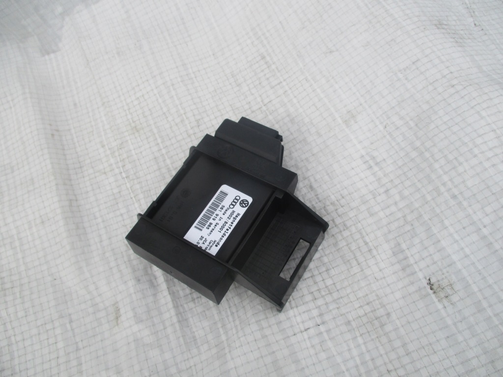фото №1, Модуль магнітний кришки vw jetta iv passat b7 usa