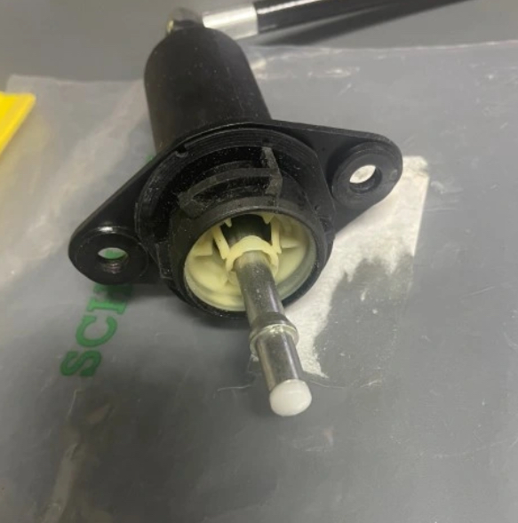 фото №8, Циліндр зчеплення помпа mascot mascott 3.0 04-10rok kpl