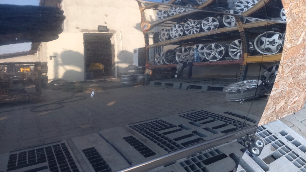 фото №3, Двері праве задня mazda 2 dy 04r