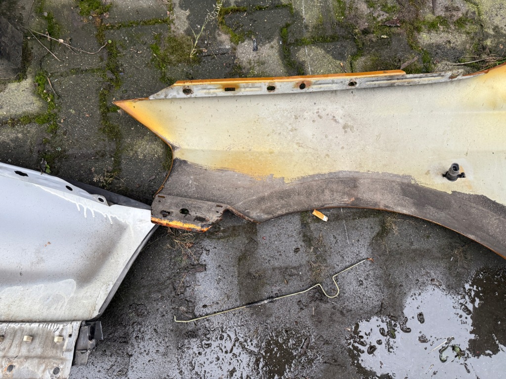 Крыло  правый  перед opel astra g bertone Недорого