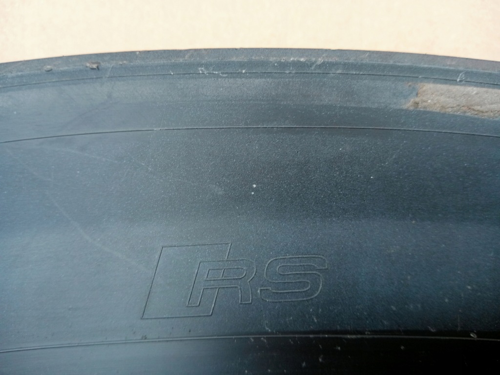 фото №4, Audi q8 rs ліва молдинг двері задня задня