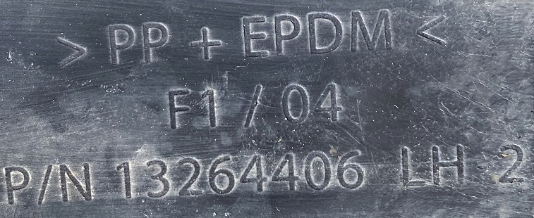 Opel astra j 11 r молдинг бампера перед комплект в Украине